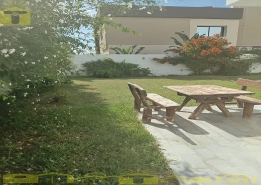 villa à À Vendre à NABEUL - 🏡 À VENDRE – Villa S+5 avec studio | AFH Mrezga