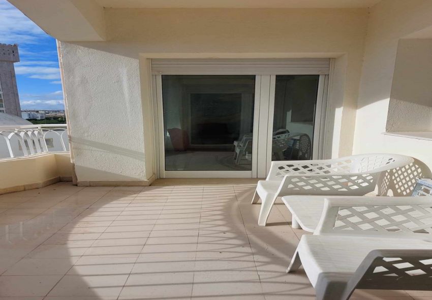 magnifique appartement s+3 cote carrefour la marsa