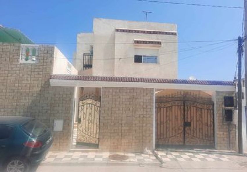 Vente Maison sur deux étages à Megrine