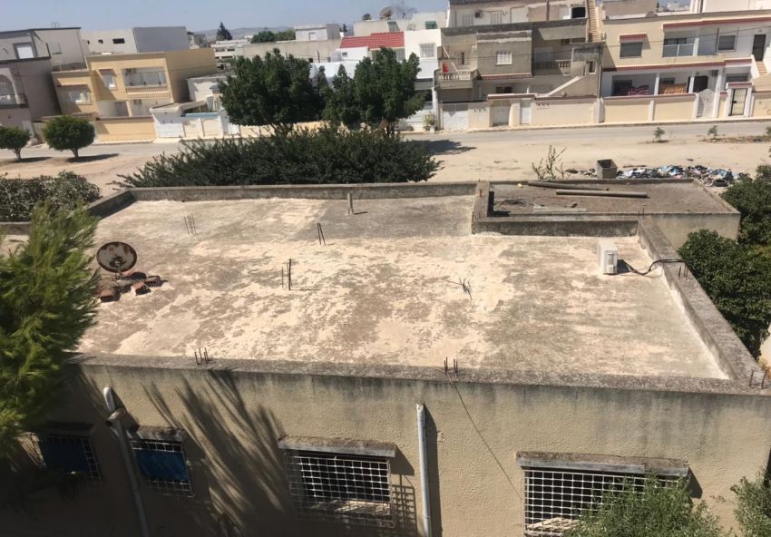 في قلب المرناقية (فيلا)  للبيع au centre de mornaguia Villa à vendre