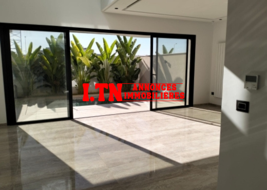 A Vendre Villas triplex