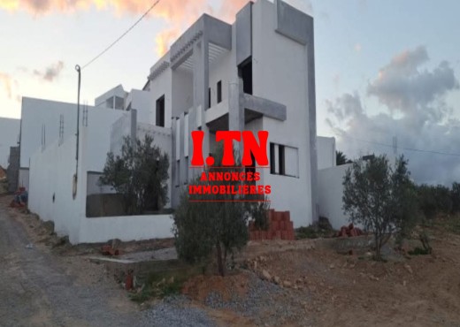A Vendre Villa à El Menchar