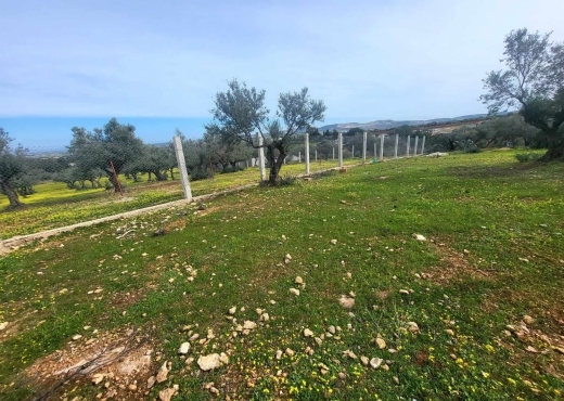 À VENDRE – TERRAIN CONSTRUCTIBLE 300 M²