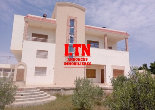 A vendre villa a sfax