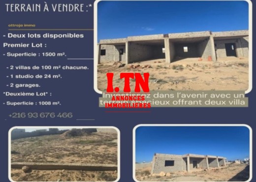 A Vendre Terrain+2 villas inachevé