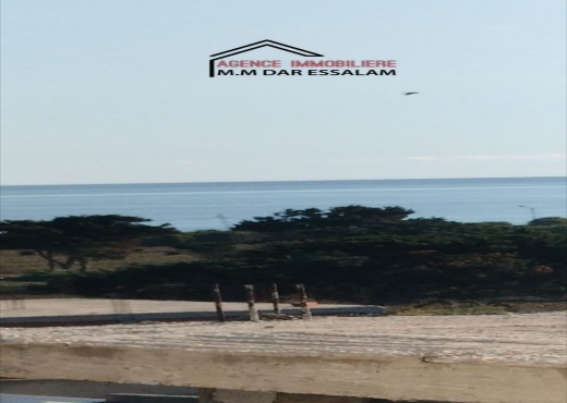 maison style américain près de mer