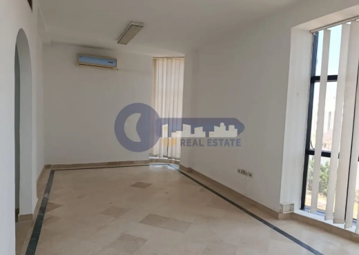 A Vendre un Bureau H+3 Montplaisir
