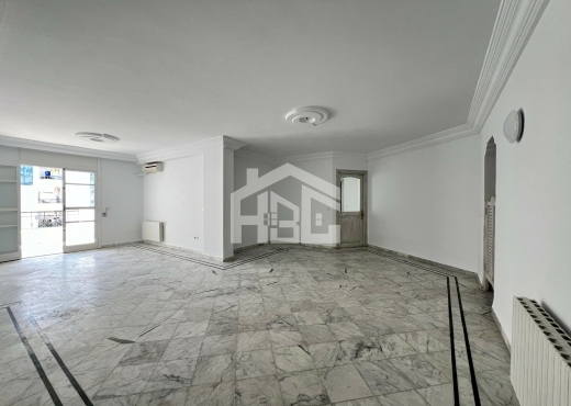 A vendre S+3 de 157 m² à Ennasr 1