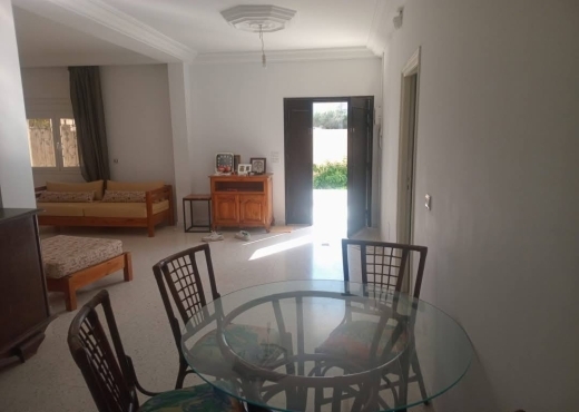 للبيع فيلا و ستوديو في سيدي ثابت