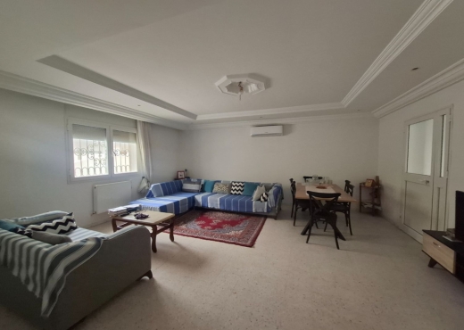 Maison 3 niveaux à vendre à Mourou