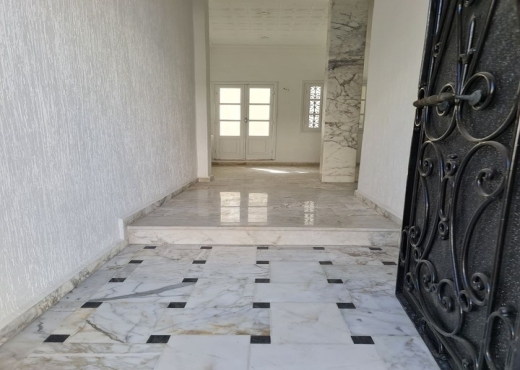 a vendre une maison à Rades el Mra
