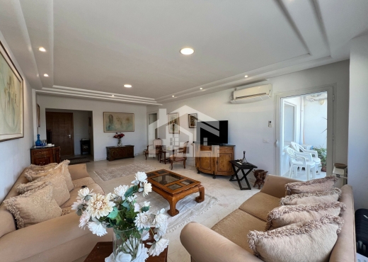 A Vendre S+3 de 149 m² à Ennasr 1