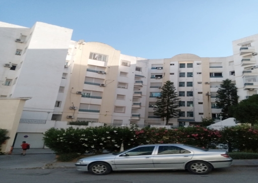 A Vendre Appart S+1 Cité Enassr