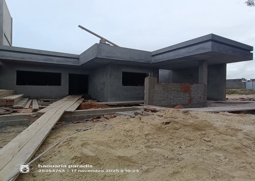 a vendre une maison a la plage elhaouaria