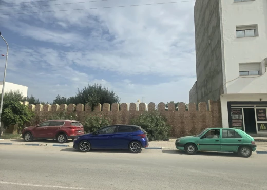 terrain à À Vendre à SOUSSE - Àvendre terrain et villa de 3700