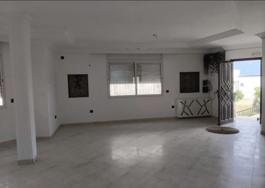 A louer Étage villa S+3 Riadh Anda