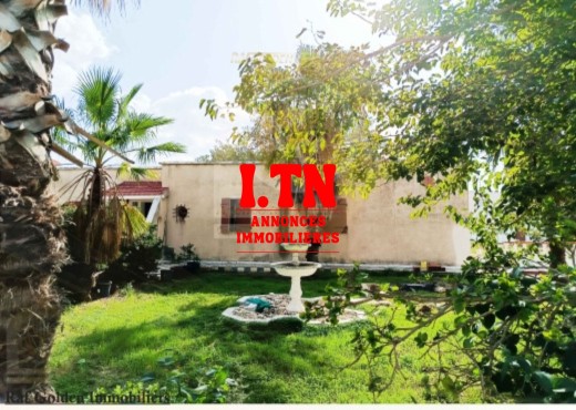 Villa sur un terrain de 5363 m².
