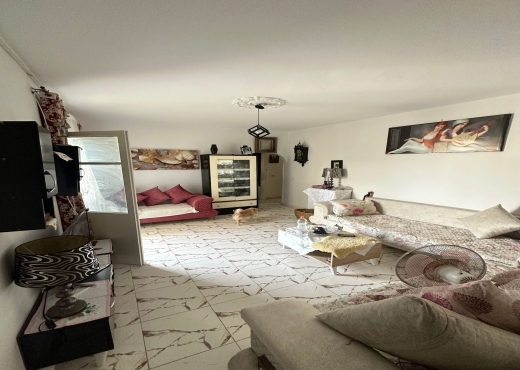 s1 au 4 eme etage sans ascenseur a nouvelle madina