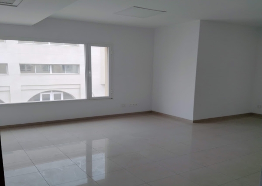 Joli bureau halla plus 3 au lac 1