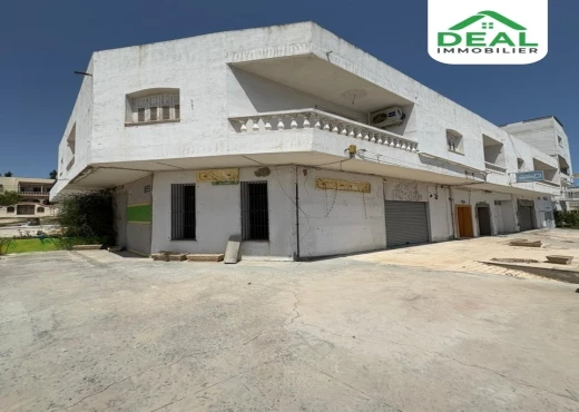 local commercial à À Louer à SOUSSE - Local commercial de 120 m² sur la route principale