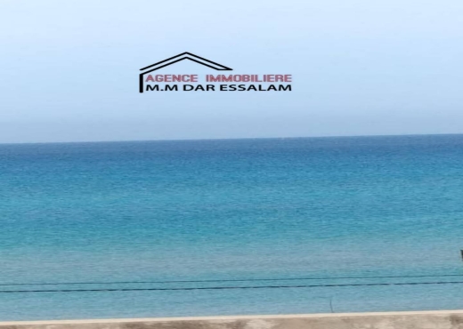 maison R1 près de la mer