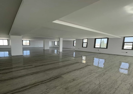 bureau à À Louer à TUNIS - plateau en 350m² à Alain savary