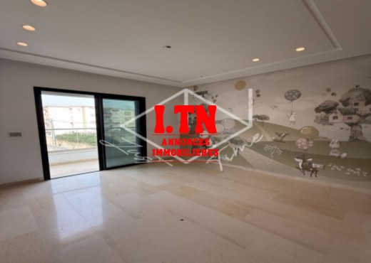 À vendre appartement S+3