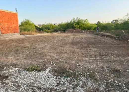 terrain à À Vendre à MANOUBA - Lot de terrain