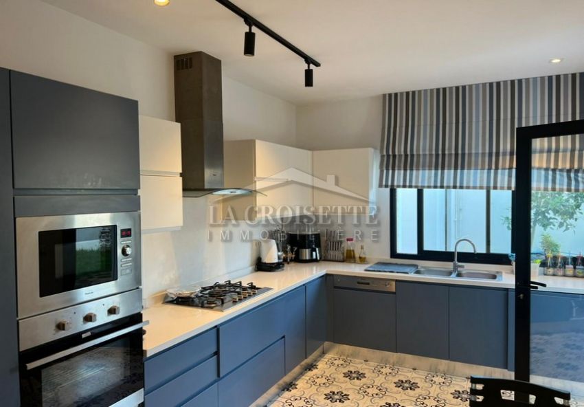 Villa S+4 avec piscine à Gammarth MVV0290