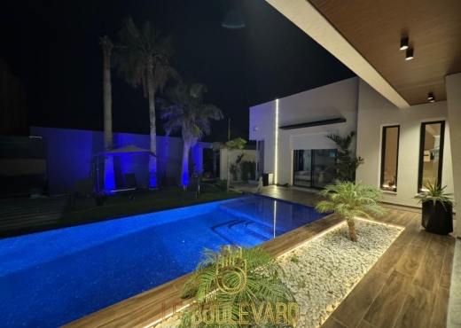 Villa S+3 Avec Piscine