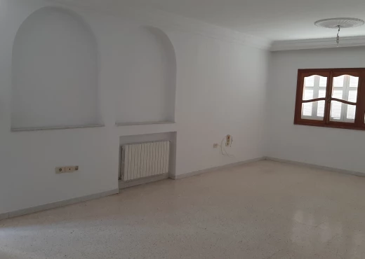 Appartement À Louer à ARIANA - Premier Etage Villa S+4 Ennasr - Immobiliere.tn - Photo 2