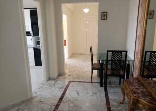 À Vendre bel appartement Khezema