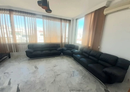 villa À Louer à TUNIS - A louer villa S+5 à L'Aouina - Immobiliere.tn - Photo 2