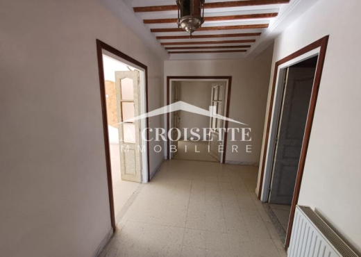 Appartement S+4 à La Marsa MAL2070