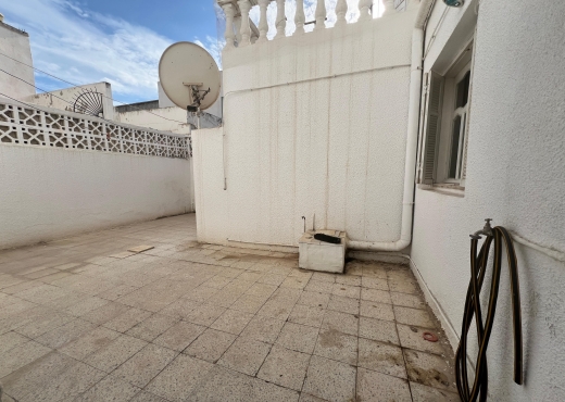 A vendre RDC de villa de 217 m²