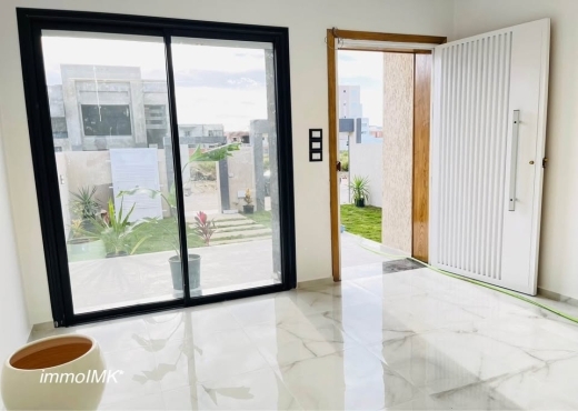 A vendre villa indépendante S+3 à Kelibia