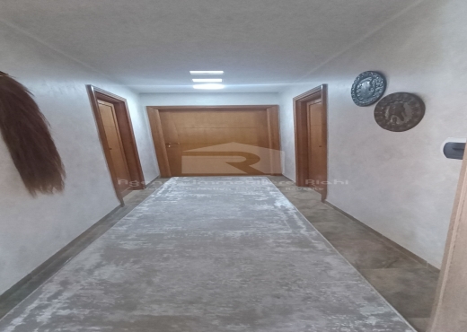 A VENDRE  villa S+4  Sousse