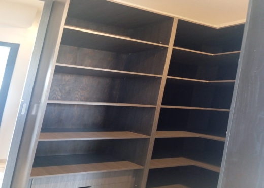 A VENDRE