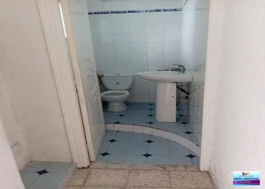 villa À Vendre à BIZERTE - 🏡 À Vendre – Villa S+4 à Cité Saha, Bizerte - Immobiliere.tn - Photo 9