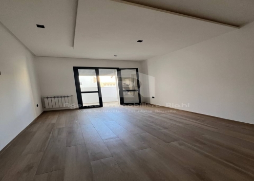 A VENDRE  S+2 à Sahloul 1