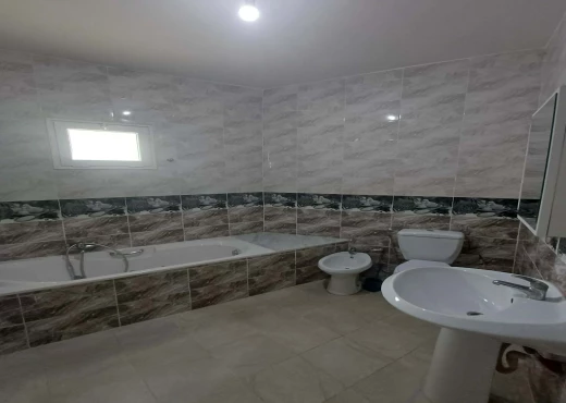 Étage de villa À Louer à ARIANA - Etage ville s3 ennaser - Immobiliere.tn - Photo 9