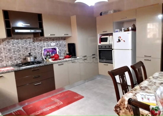 A Vendre Villa + 2 Apparts Ariana