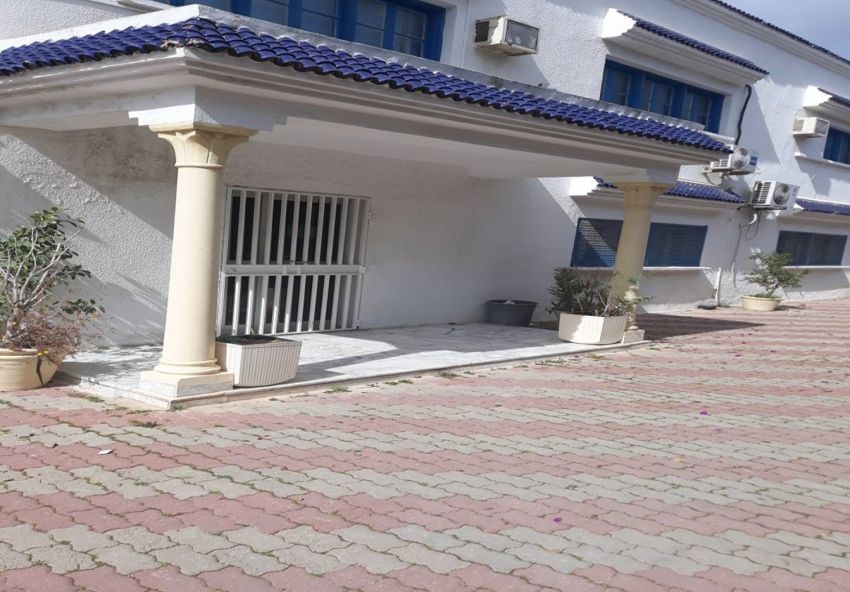 propriété industrielle situé au zone industrielle de sidi rzigMegrine