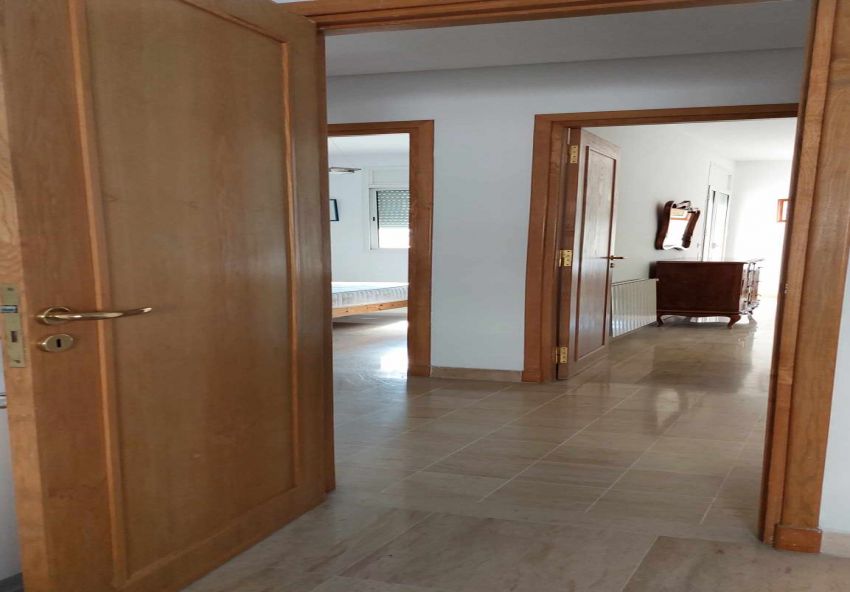 magnifique appartement s+3 cote carrefour la marsa