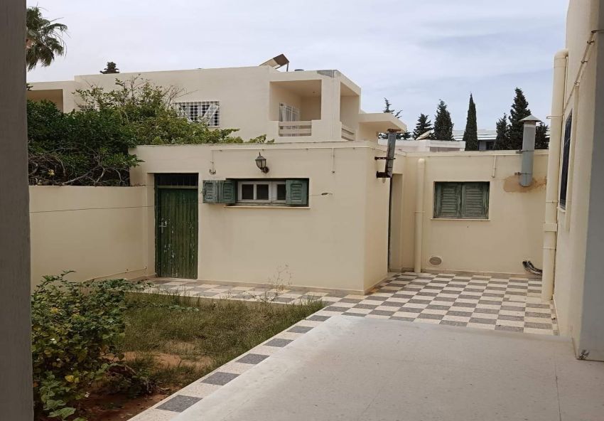 A louer villa Route Soukra Sfax