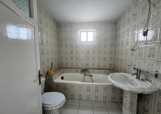A vendre RDC de villa de 217 m²