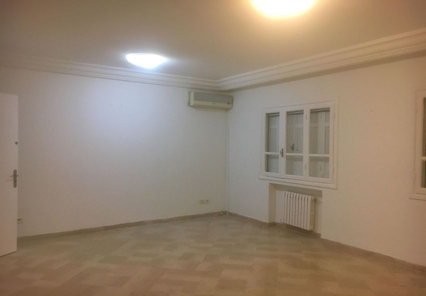 Appartement de 2 chambres à cité dar Gammarth