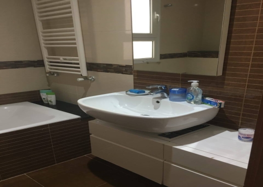 AL S+1 lux meublé la soukra 1350dt