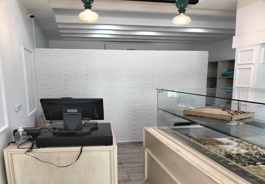 Local commercial bien situé