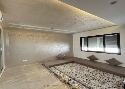 Etage de villa S+3 avec piscine